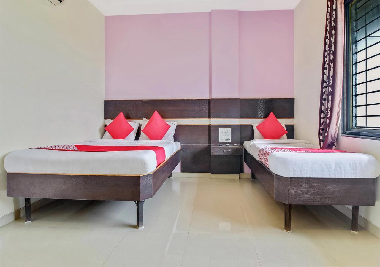 Hotel Wayfare Shirdi Buitenkant foto