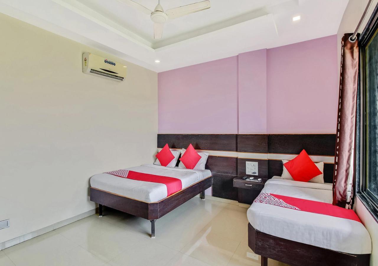 Hotel Wayfare Shirdi Buitenkant foto