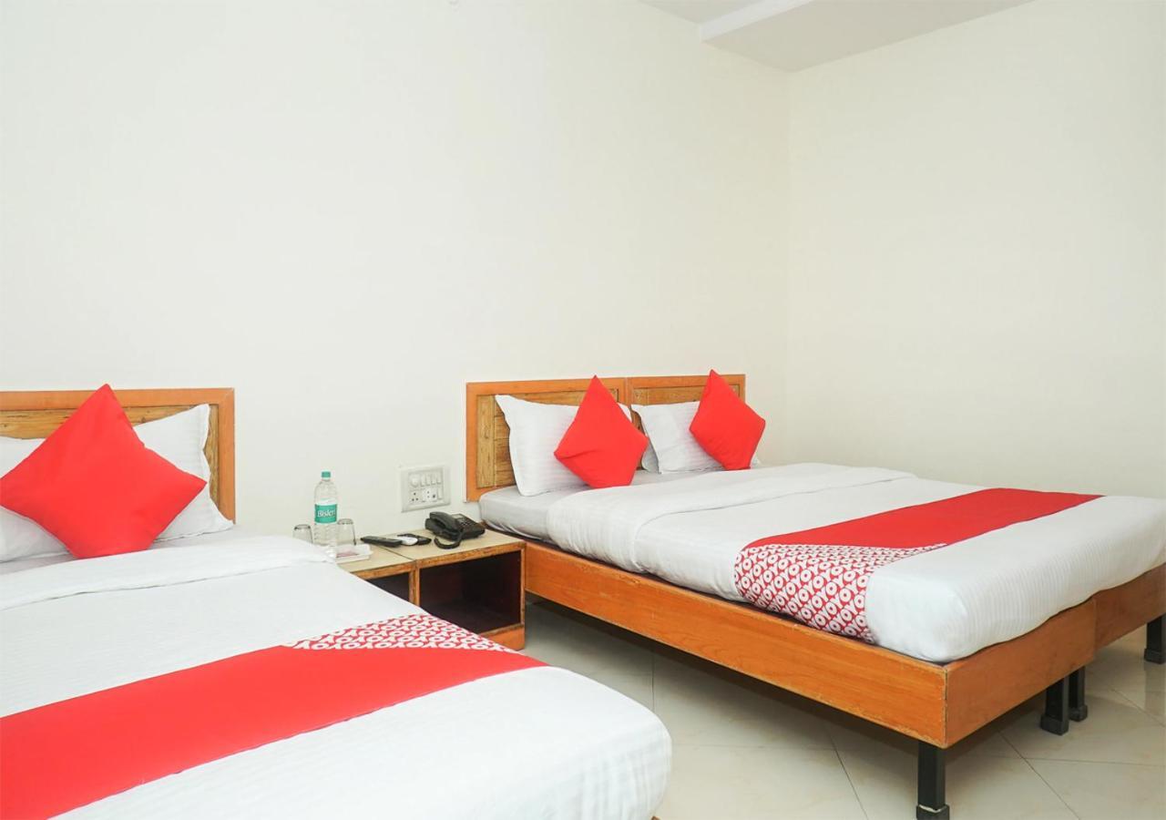 Hotel Wayfare Shirdi Buitenkant foto