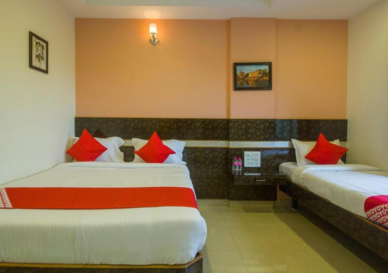 Hotel Wayfare Shirdi Buitenkant foto