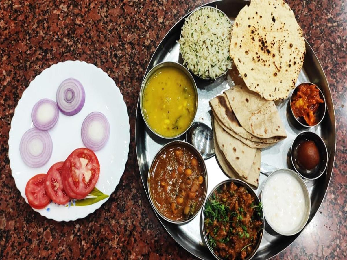 Hotel Wayfare Shirdi Buitenkant foto